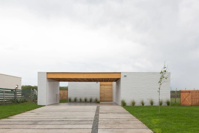 Casa en San Sebastián / proyecto triangular - Fotografía exterior, Vivienda Colectiva, Jardín, Fachada