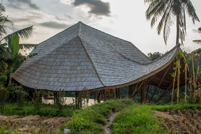 茶馆 / Pablo Luna Studio - 建筑图, 展馆, 森林