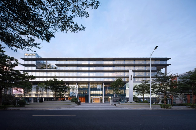 Absen Dongjiang Intelligent Manufacturing Center R&D Building / JC design - Exterior Photography, Office Buildings, Facade