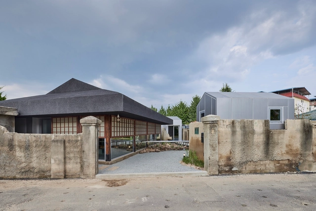 Joomak Restaurant / NOMAL - Exterior Photography, Renovation, Facade, Door