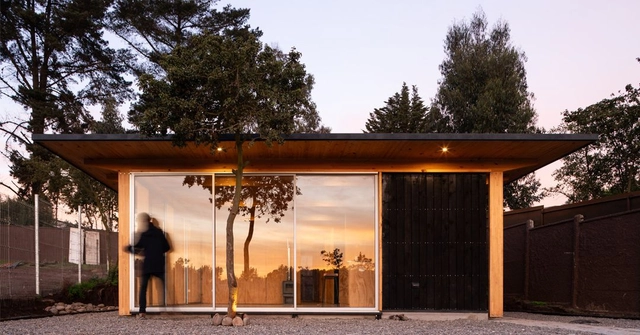 Los Pinos House / Fantuzzi + Rodillo Arquitectos - Exterior Photography, Houses, Facade, Door