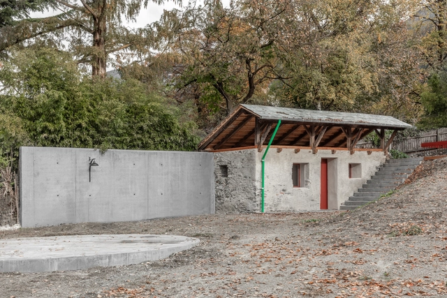 Into the Wall House  / bergmeisterwolf architekten - Exterior Photography, Extension, Facade, Forest