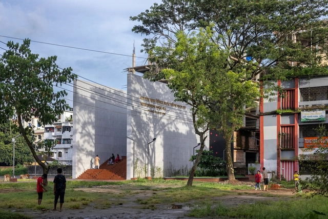 Feni College Boddhobhumi Sritisthombho Complex / Vector Plinth - Exterior Photography, Monuments, Facade