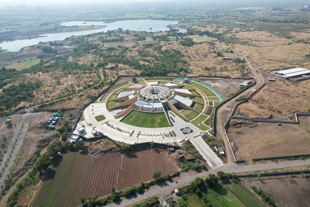 Centro Científico Regional de Rajkot / INI Design Studio - Fotografía exterior, Museos Y Espacios De Exhibición, Urbano