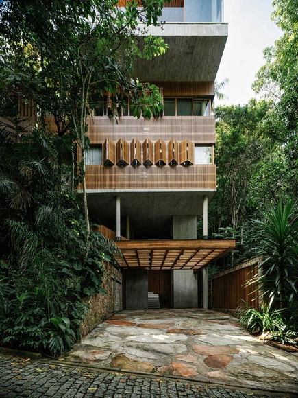 VJC Iporanga House / David Bastos + Marina Salles Arquitetura e Interiores - Exterior Photography, House Interiors, Garden, Facade, Stairs