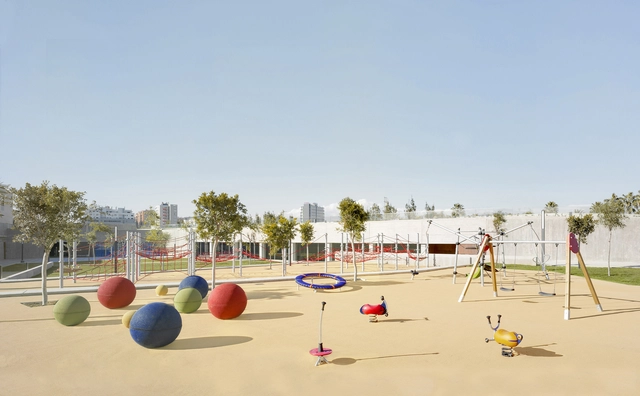 Aprendizaje a través del juego: ¿Cómo influye el equipamiento de parques en el desarrollo durante la niñez? - Imagen Principal