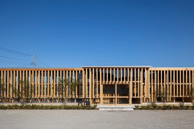 Restaurante Udon MORI-TOYO / atelier N - Fotografía exterior, Restaurant, Cierros, Fachada, Pilares