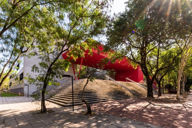 International Broadcasting Center of Universidade de São Paulo (CDI-USP) / Onze arquitetura - Exterior Photography, Higher Education, Garden