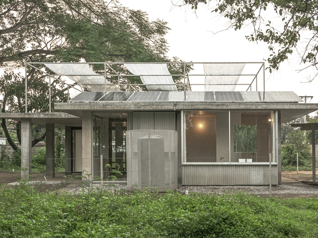 Casa C / Bangkok Tokyo Architecture - Fotografia de Exterior, Casas, Jardim, Porta, Fachada