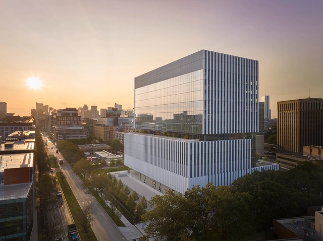 John A. Volpe National Transportation Systems Center / Skidmore, Owings & Merrill - Exterior Photography, Office Buildings, Facade, Cityscape