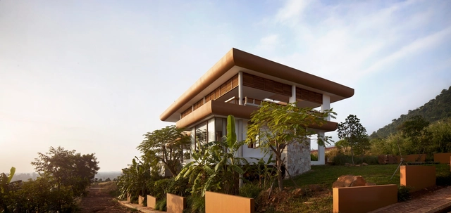 Damnak Soriya House / Re: Edge Architecture - Fotografía exterior, Casas, Fachada