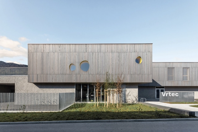 Jardim de Infância Kočevje – Bee Unit / SVET VMES - Fotografia de Exterior, Jardim De Infância, Fachada