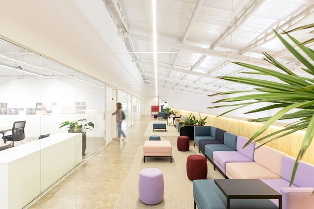 Nova Sede Vert Campo Bom / Íntegra Studio Arquitetura - Fotografia de Interiores, Edifícios De Escritórios, Mesa, Cadeira