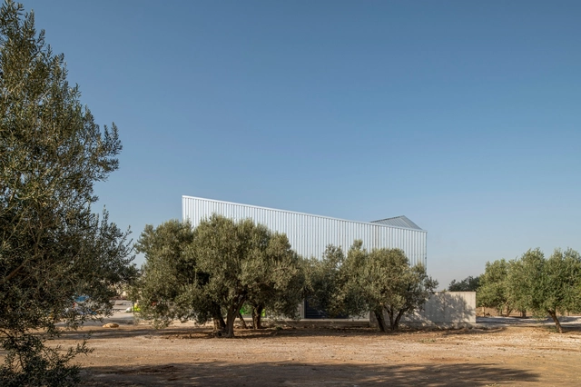 Kinik Olive Agricultural Production, Processing & Storage / Studio Evren Başbuğ - Exterior Photography, Workshop, Facade