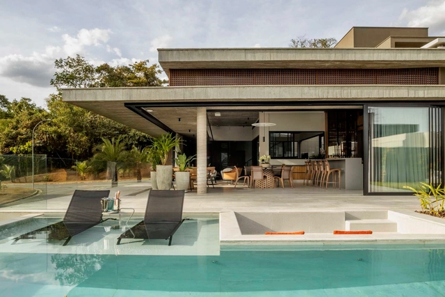 Casa do Olhar / Tati Tavares + Alex Dalcin Arquitetura - Exterior Photography, Houses, Patio, Facade, Chair
