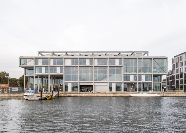 斯文堡国际海事学院 / C.F. Møller + EFFEKT - 建筑图, 研究所, 表皮