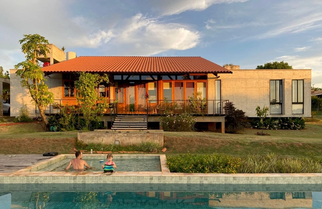 Casa Marília / Eloísa Balieiro Ikeda arquitetura - Fotografia de Exterior, Casas, Jardim, Fachada