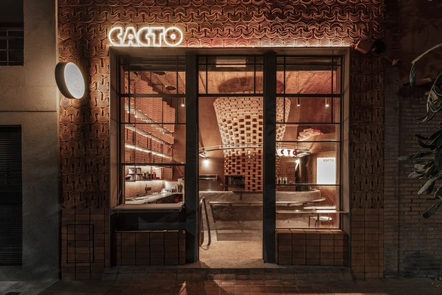 Pizzería Cacto / Estudio Grizzo Arquitectos - Fotografía interior, Restaurant, Puerta, Fachada, Arco, Bancas