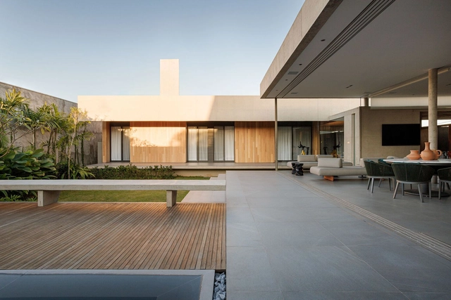 Casa LC / Caracho Arquitetos - Fotografía exterior, Casas, Patio interior, Fachada