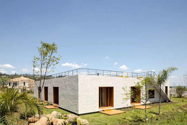 Oito House / ARCHITECTS OFFICE - Exterior Photography, Houses, Facade, Door