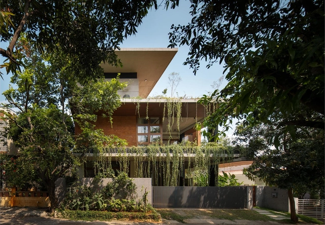 House of Greens / 4site architects - Fotografía exterior, Casas, Jardín, Fachada, Cierros