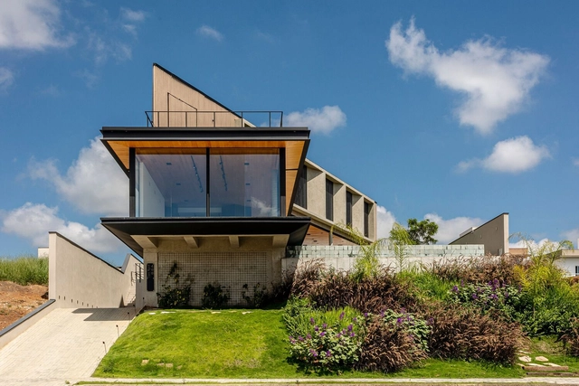 Casa Apuã / Aoki Arquitetura - Fotografia de Exterior, Casas, Jardim, Fachada
