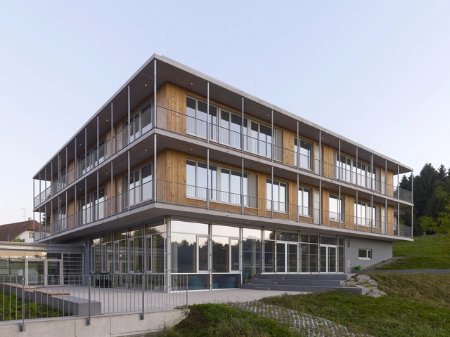 Secondary School in Herrischried / Spiecker Sautter Lauer Architekten - Fotografía exterior, Escuelas, Fachada