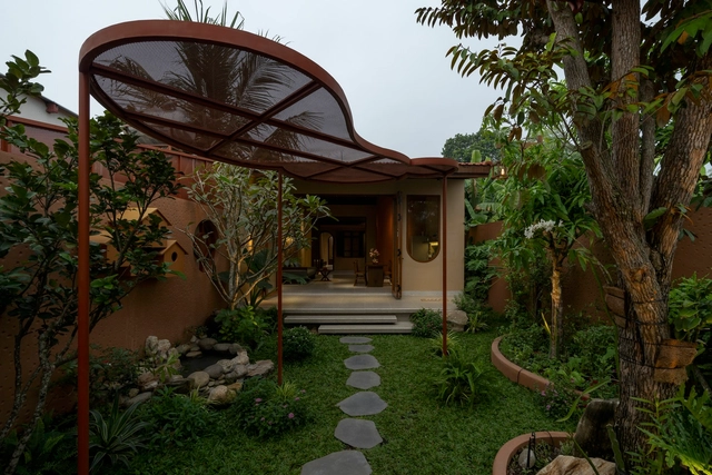 Nam Sua House / TTDESIGN.vn - Exterior Photography, Houses, Garden, Facade, Door