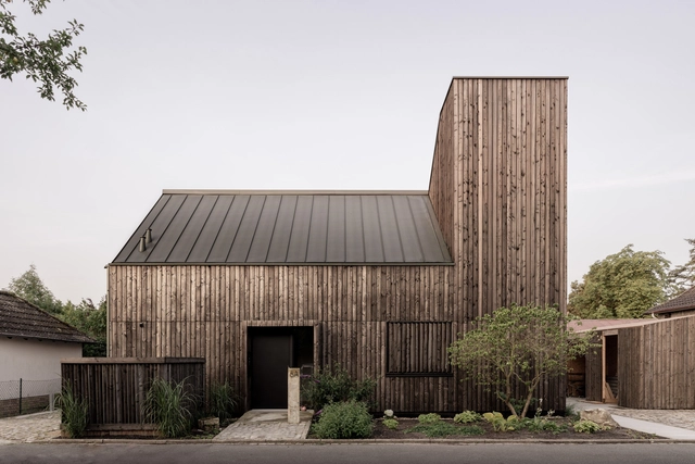Casa M / Busch & Takasaki Architekten + Ann-Kathrin Lepke - Fotografía exterior, Casas, Fachada, Puerta