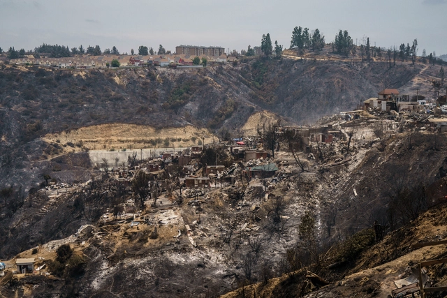 Incendio en Valparaíso: Un llamado a la reflexión sobre normativas y prevención - Imagen Principal
