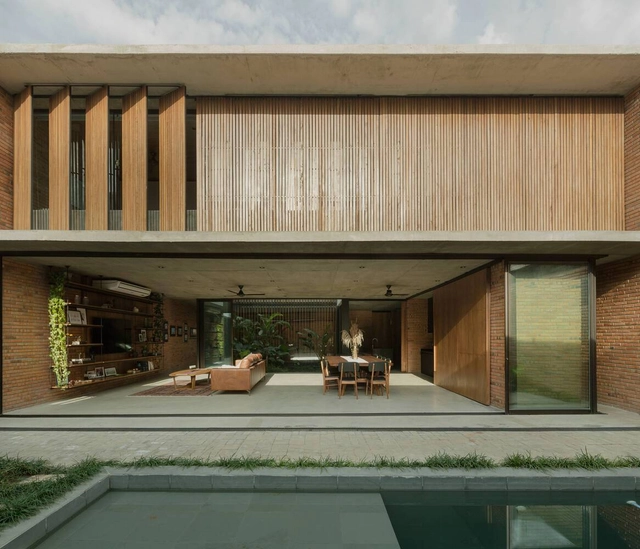 Casa ME / Equipo de Arquitectura - Fotografía exterior, Casas, Jardín, Fachada, Sillas