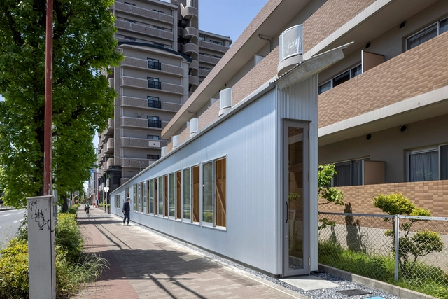 4x59米三角地，YOKONAGAYA 美容院 / Office for Environment Architecture - 建筑图, 疗养建筑室内设计, 表皮