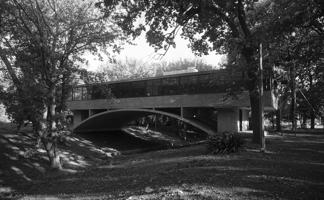La Casa sobre el Arroyo en Argentina recibe el  Premio Modernismo 2024 del Fondo Mundial de Monumentos/Knoll  - Imagen Principal