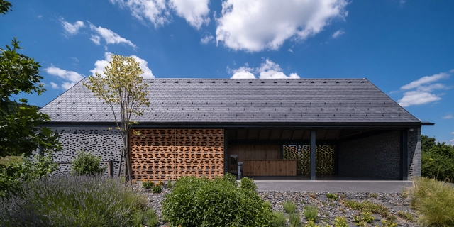 Barn Small Bistro / SAGRA Architects - Exterior Photography, Restaurant, Garden, Facade