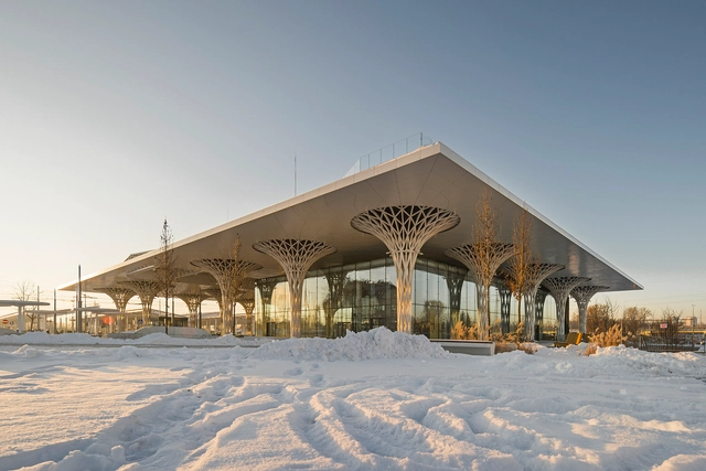 Metropolitan Station Lublin / Tremend Architecture Studio - Exterior Photography, Train Station, Facade, Door