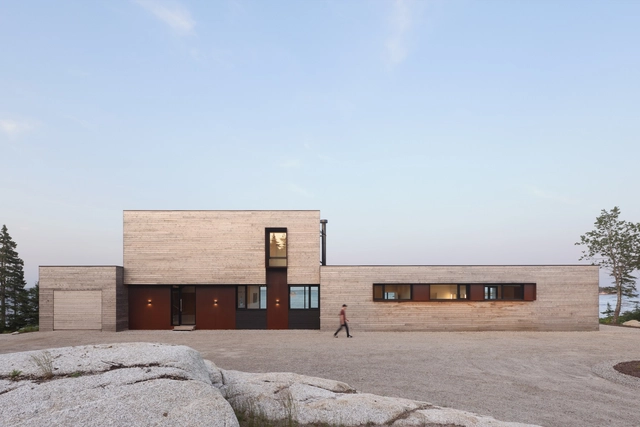 Casa Rockbound / Omar Gandhi Architect - Fotografia de Exterior, Casas, Fachada, Porta