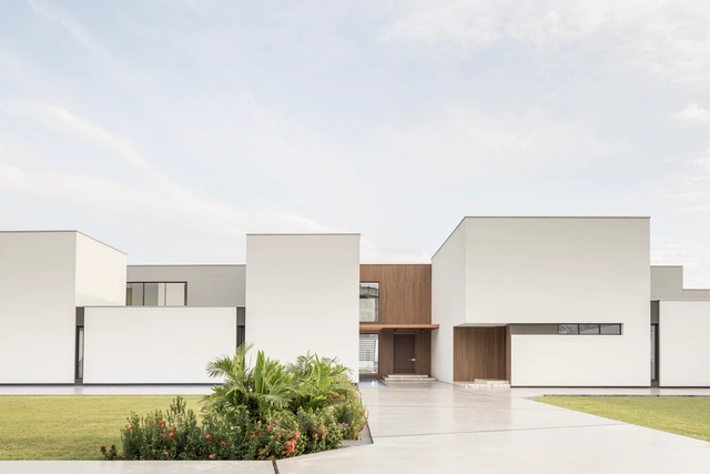 The Seasons House / MOST Monti Studio - Exterior Photography, Sustainability, Facade