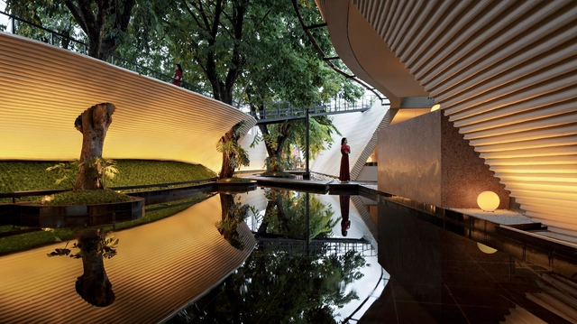 Jardim Vertical Tanatap Restaurante, Bar e Café / RAD+ar (Research Artistic Design + architecture) - Fotografia de Interiores, Cafeterias