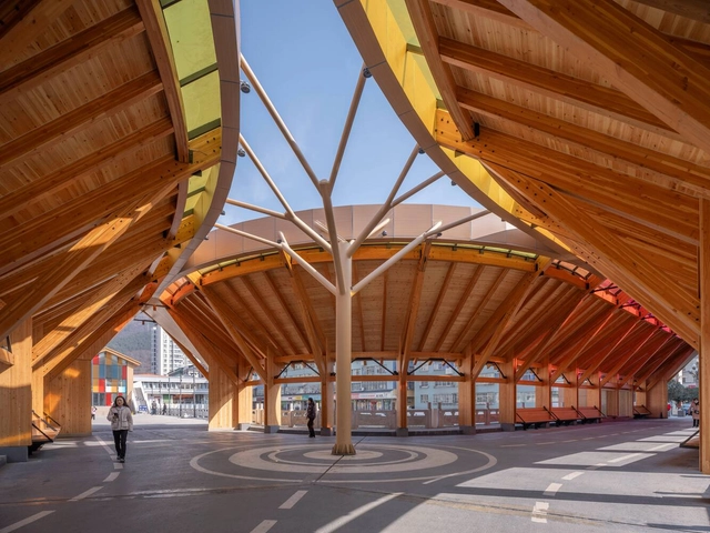 Ponte Herringbone  / 3andwich Design / He Wei Studio - Passarela
