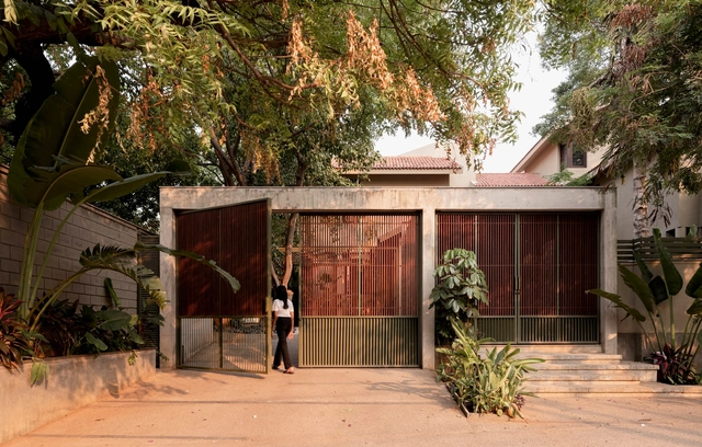 Backyard Pad / Dev & Kaushik Architects - Exterior Photography, Houses, Garden, Facade