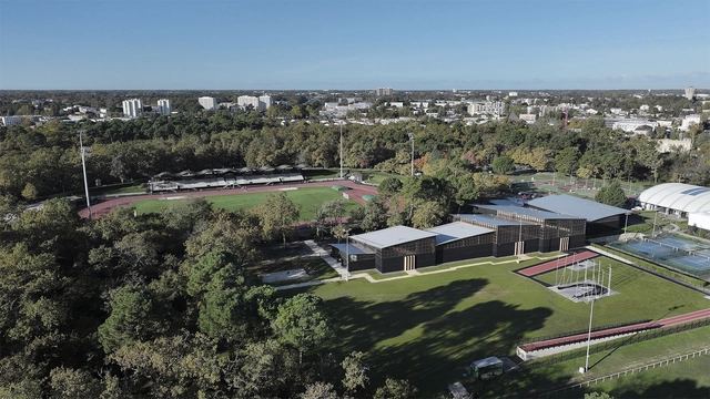 Estádio Pierre Paul Bernard  / K-architectures - Estádios