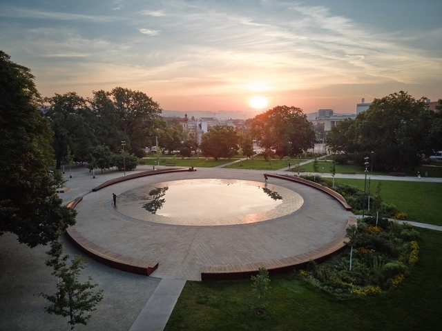  The Moravian Square Park Revitalization / Consequence forma architects - Park