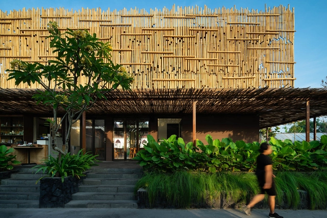 Restaurante Srasadesa / LOCALIC STUDIO - Fotografia de Exterior, Restaurante, Fachada