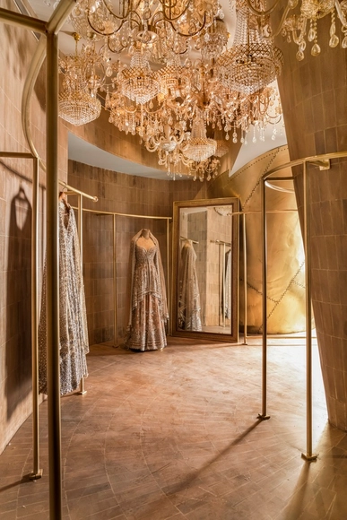 Seema Gujral Flagship Store / RENESA Architecture Design Interiors Studio - Interior Photography, Retail Interiors, Door