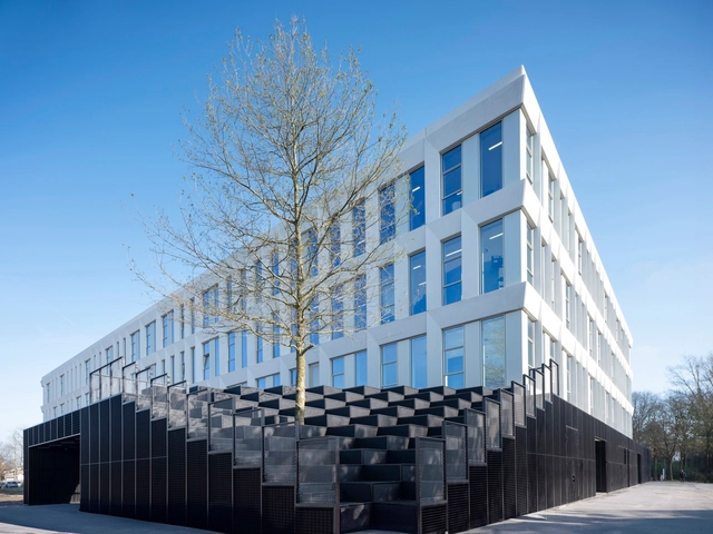Fontys Hogescholen's Rachelsmolen Campus / Barcode Architects + Nudus + Hollandse Nieuwe + OKRA - Exterior Photography, University, Facade