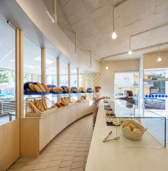 Padaria La madrugada de Javier Moreno / Laura Ortín - Fotografia de Interiores, Loja, Cozinha, Mesa