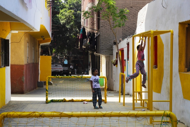 Affordable Play: 4 Examples of Low-Budget Community Playgrounds - Featured Image