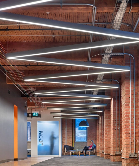 Exploring Linear Lighting Design for Creating Luminous Paths - Featured Image