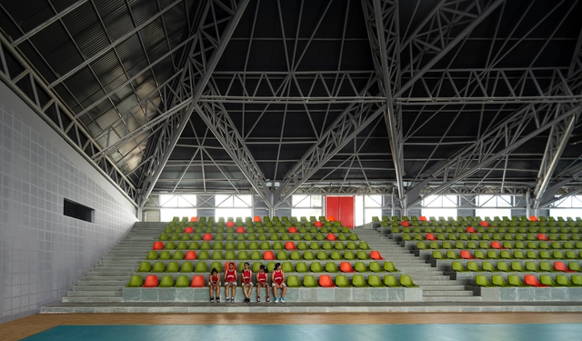 Arena Esportiva Universitária - Figured Ground / Thirdspace Architecture Studio - Universidade