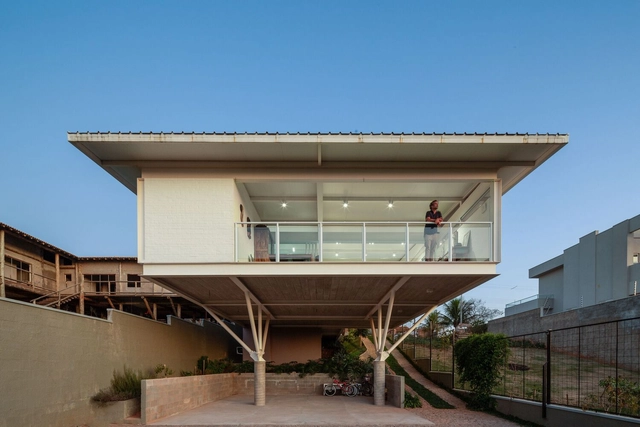 Residência FE / Telles Arquitetura - Fotografia de Exterior, Casas, Fachada, Corrimão
